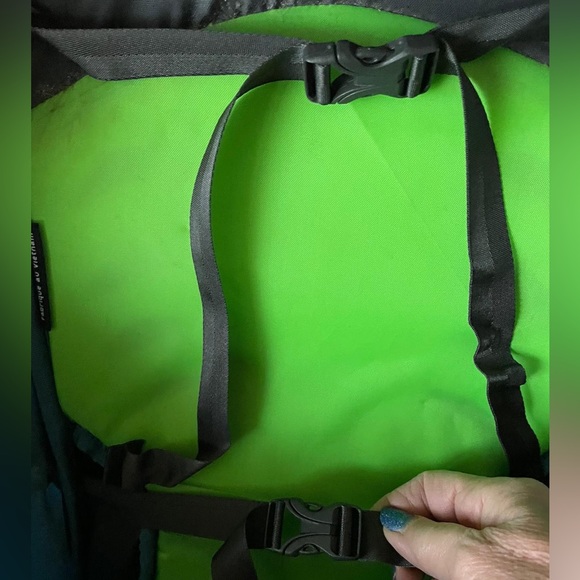 Osprey Fairview 70L Women’s Travel Backpack - Picture 8 of 14